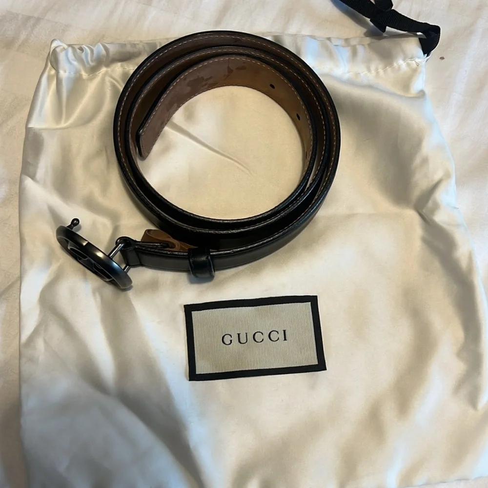 Gucci belt 100% leather. Very class belt. Timeless - Picture 3 of 3